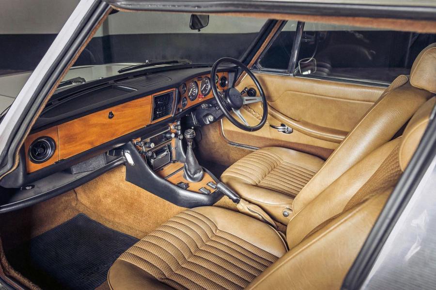 Интерьер Triumph Stag 1970 года  (фото 8 из 27)